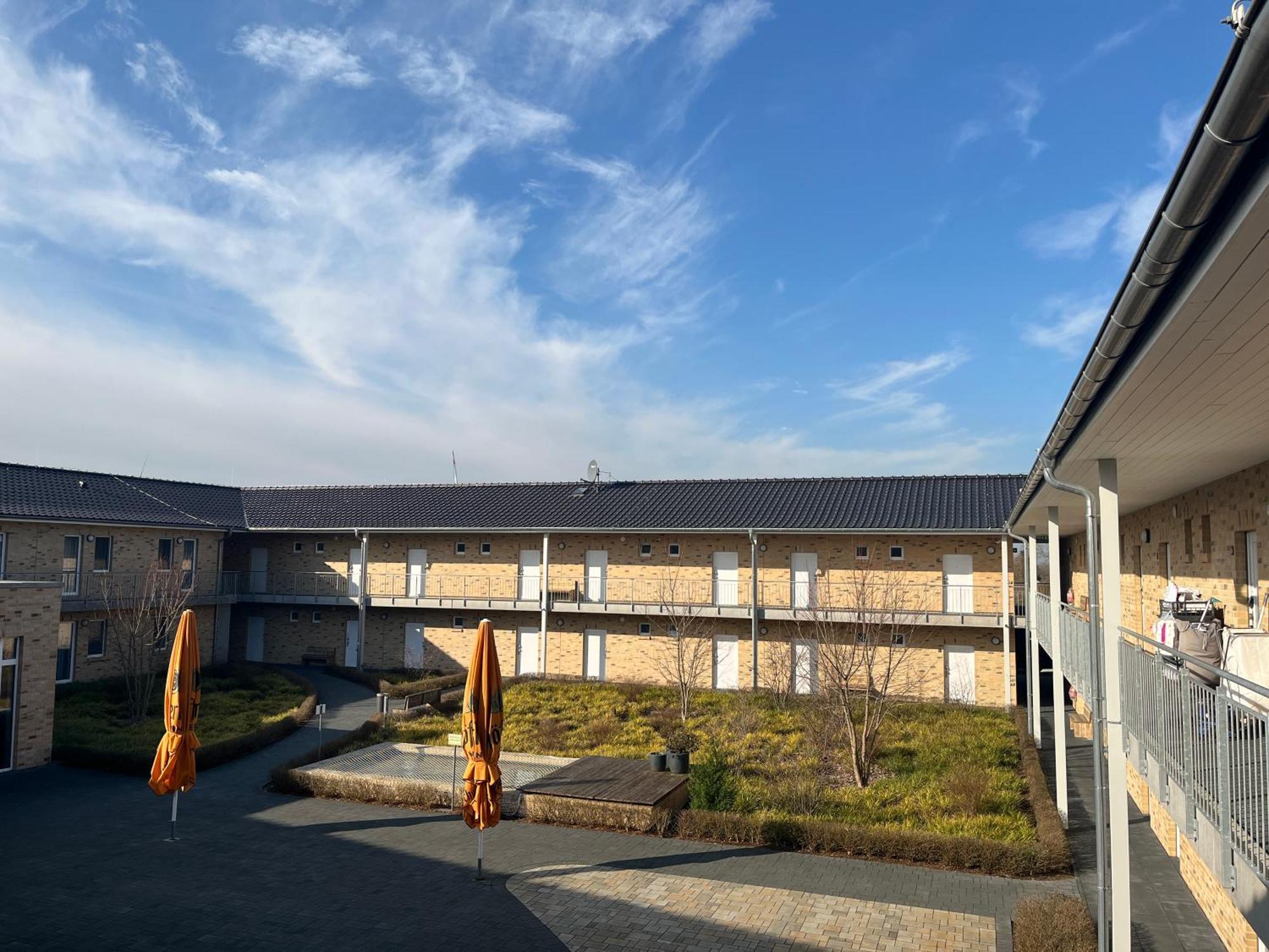 Prima Inn Hotel & Hof Neuruppin - Digitales & Rezeptionsloses Motel Exterior photo